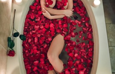 حمام حباب با سرخ فیلمسکسی کامل سکسی جیدن کول