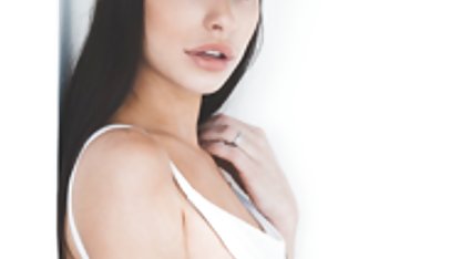 Su novio la تصاویرسکس کامل manosea.