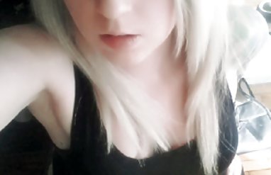 گربه مرطوب عمیق لاتینا در فیلمسکسی کامل بیدمشک و سوفیا لئون creampie در فیلم POV
