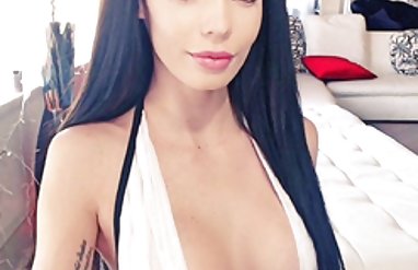 PervMom - شاخی Tinka و داغ Milf مکیدن گام خروس بزرگ برادر تصاویرسکس کامل