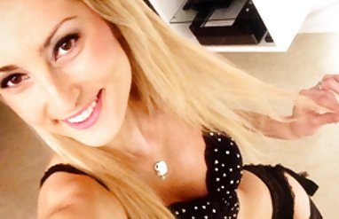 MILF حامله در جوراب ساق بلند هنوز هم برای فاک خوب کلیپ سکس کامل تحریک شده است